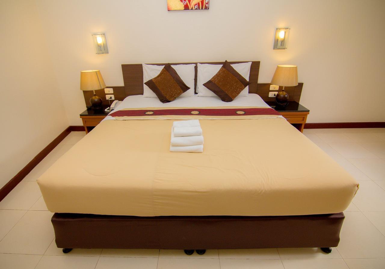 Prachuap Place Hotel Прачуапкхирикхан Экстерьер фото